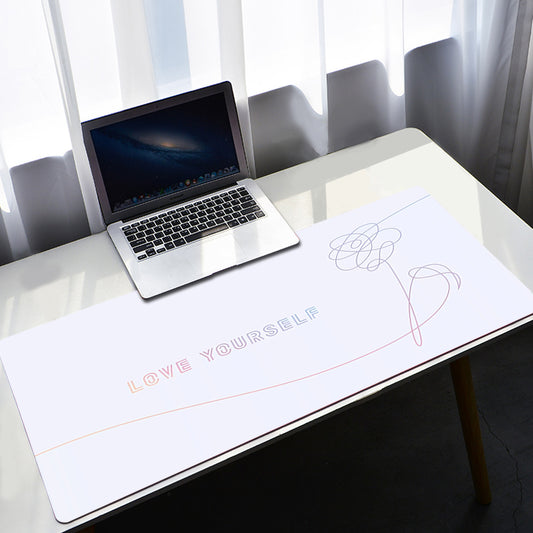 VigorHaus extended desk mat in printed Design 1 (variant photo)